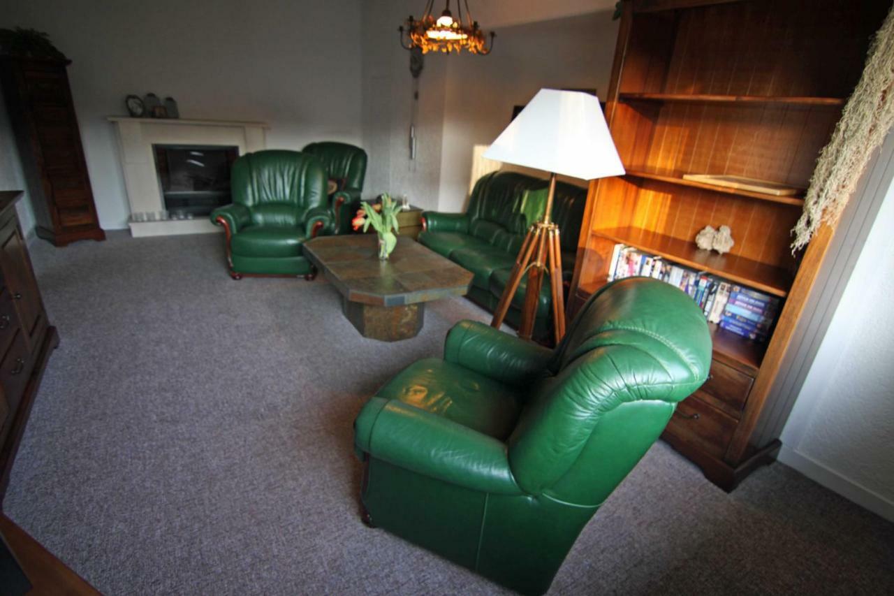 Ferienwohnung Schiller 쿠로르트존스도르프 외부 사진